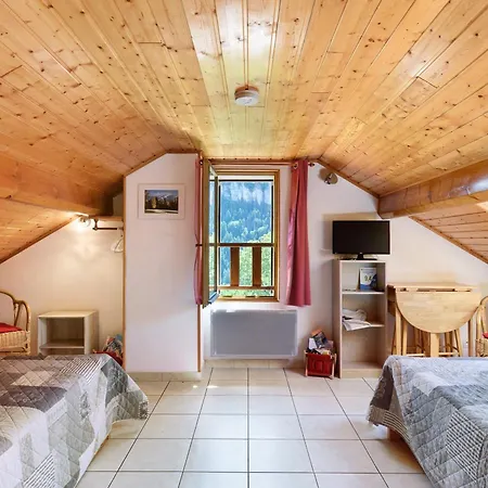 Bed & Breakfast D'hotes - La Rossiniere 2*
