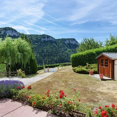 Bed & Breakfast D'hotes - La Rossiniere 2*
